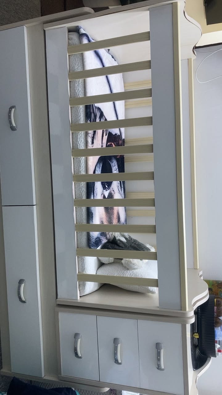 سلام عليكم كاربت للبيع لون جوزي غامق ٣ونص في ٤ونص قياسه مع سرير طفل يكفي من حديث ولاده لحد العمر ١٠سنه ولي بعد قطعه تكبيره يتكبير ويتصغر نضيف جدا الشراي فقط يدخل خاص او يعلق مكاني بابل البكرلي


**إذا كنت صاحب هذا الإعلان وتريد حذفه لأي سبب، رجاءا أرسل رسالة إلى الدعم الفني**