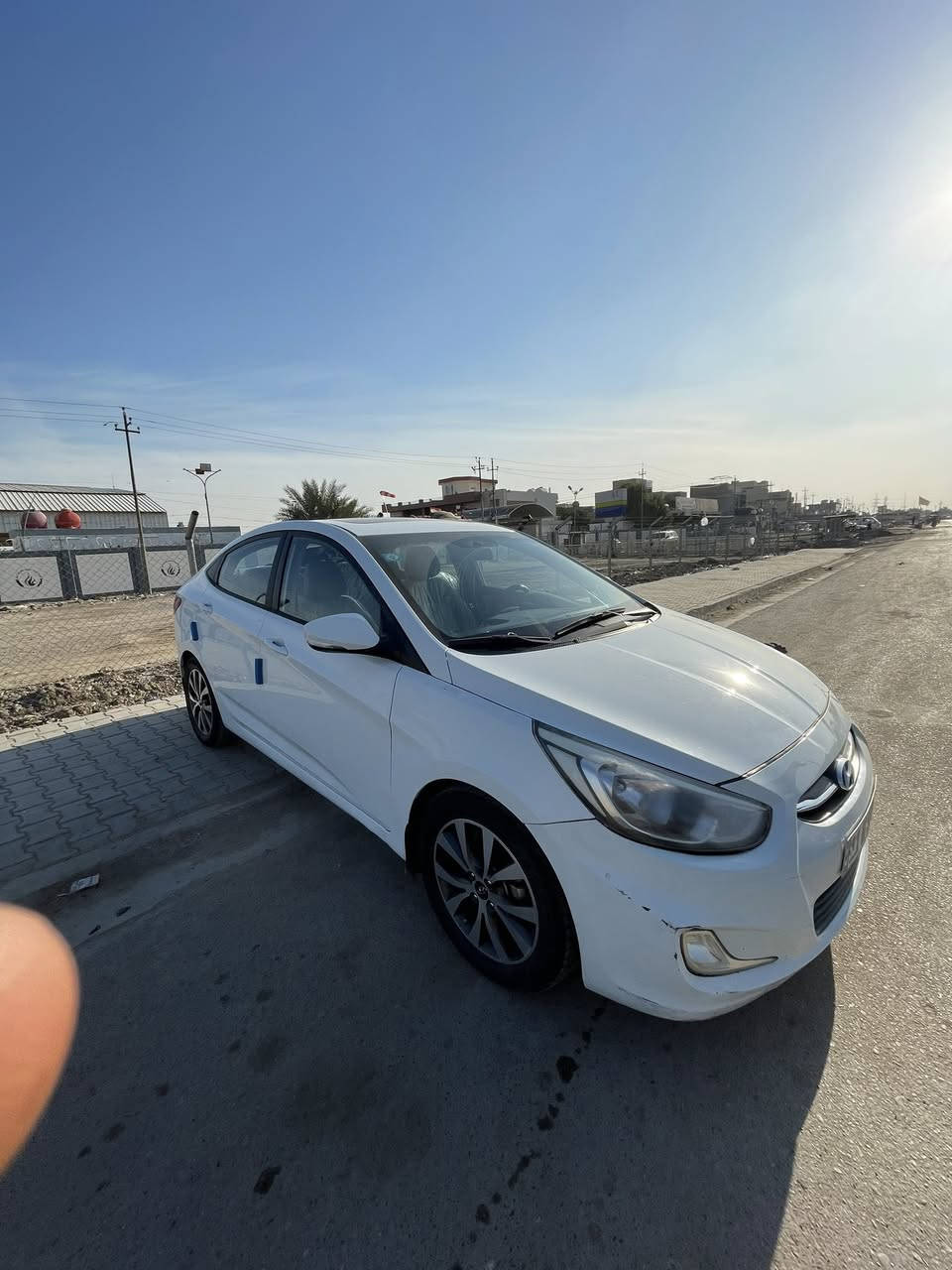 سلام عليكم سياره اكسنت موديل 2016 فول مواصفات  تحكم ستيرن أشاير  بل مري  محرك 1600 كير قطرتين رقم بغداد بسمي تحويل ثاني يوم  السعر 107 وبيه مجال حك جيه مكان سياره بغداد مدينه الصدر  رقم تلفون ***********
