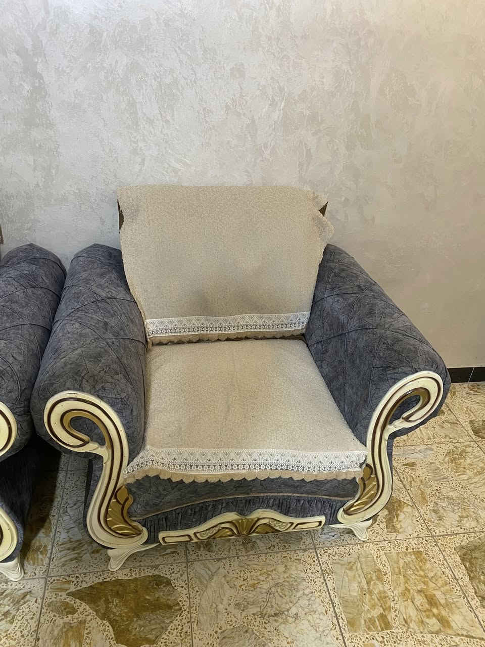 تخم ١٠ مقاعد للبيع مكان بغداد حي جهاد 
السعر ٣٥٠@إشارة


**إذا كنت صاحب هذا الإعلان وتريد حذفه لأي سبب، رجاءا أرسل رسالة إلى الدعم الفني**