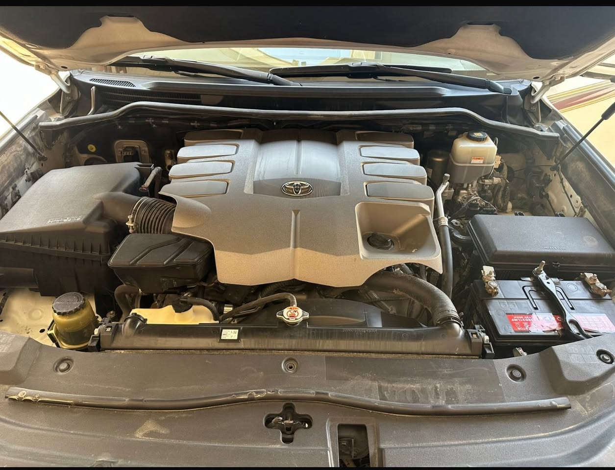 السلام عليكم
لاندكروزر للبيع او المراوس 
الموديل 2019
اللون ابيض
المحرك 8 سلندر
فول مواصفات 
تحكم استيرن جهتين
ديشبول لكزز
كاميرات محيطيه
دبل ماوس 
كشن كهرباء 
وبعد بيها هواي مواصفات 
السعر 490 وبيها مجال قليل 
ملاحظه السيارة مكفوله عدا الدعاميه الاماميه مبدله


**إذا كنت صاحب هذا الإعلان وتريد حذفه لأي سبب، رجاءا أرسل رسالة إلى الدعم الفني**