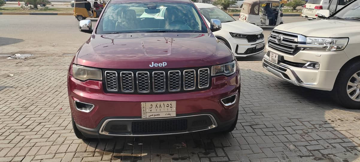 سلام عليكم جيب شيروكي لمتت مويديل ٢٠ رقم بغداد باسمي حادث بنيد وجاملغ سياره ماشيه ٨٠ رقم بغداد سياره جديده احله من صور تصال ***********
