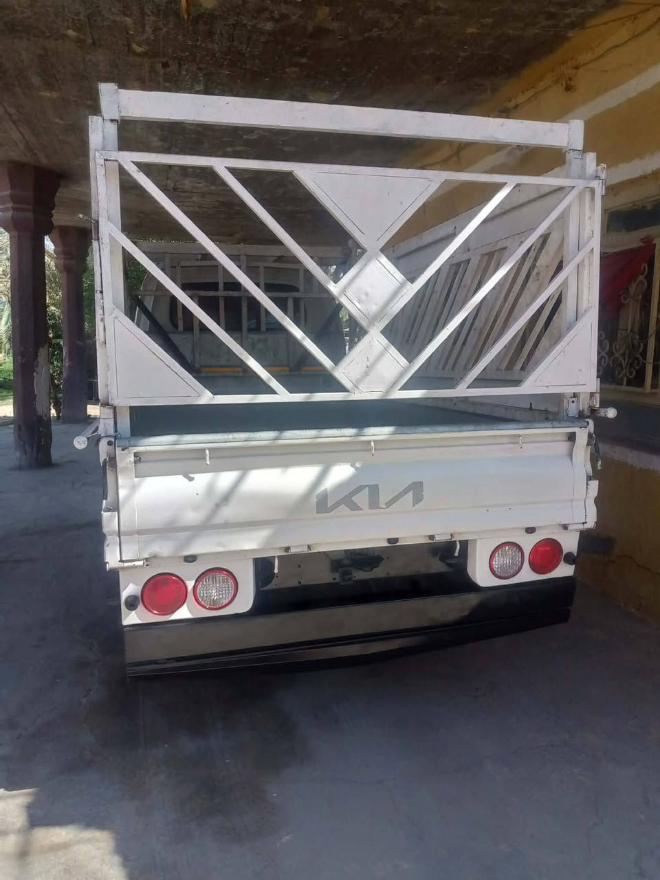 السلام عليكم كيا فحل مفتوح للبيع محرك كير اكسن مكفول تخم تاير محور 14محجر السياره موديل 2022 بغداد مكاني بابل السعر 153 وبيها مجال  الاستفسار ***********
