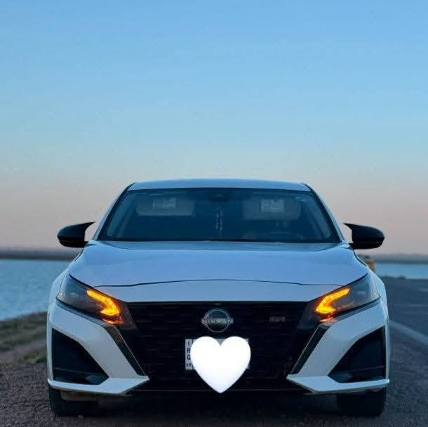 سلام عليكم
للبيع نيسان التيما SR. 
موديل 2024
رقم سليمانيه
سنويه وارقام وكله جديد 

موصفات SR 
فوال ما عده الفتحه  
بصمه 
تشغيل عن بعد 
بصمة أبواب وصندوق 
شاشه جبير 
كامره خلفي 
كامره دوار 
كشنات اماني كهرباء 
كشن هيتر 
رادار امامي 
رادار خلفي 
رادار جانبي 
حساس خلفيه 
تحكم استيرن 
لد امامي نهاري 
ويل كروم حجم 18

حادث / كلين كفاله من الصبغ وتبديل  بارد مكانين فقط 
 
// ***********
مكان سياره ديالى
