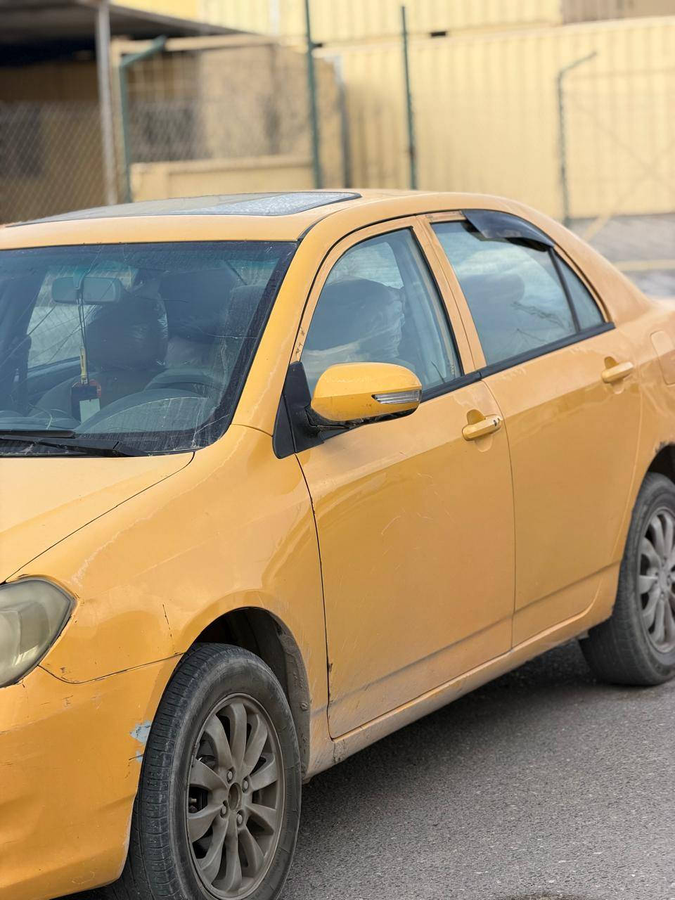 سلام عليكم BYD  للبيع   2013 سيارة حلوه مال تكسي مكينه جديده تبريد حداده جديده رقم بغداد تكسي السعر 25
***********
