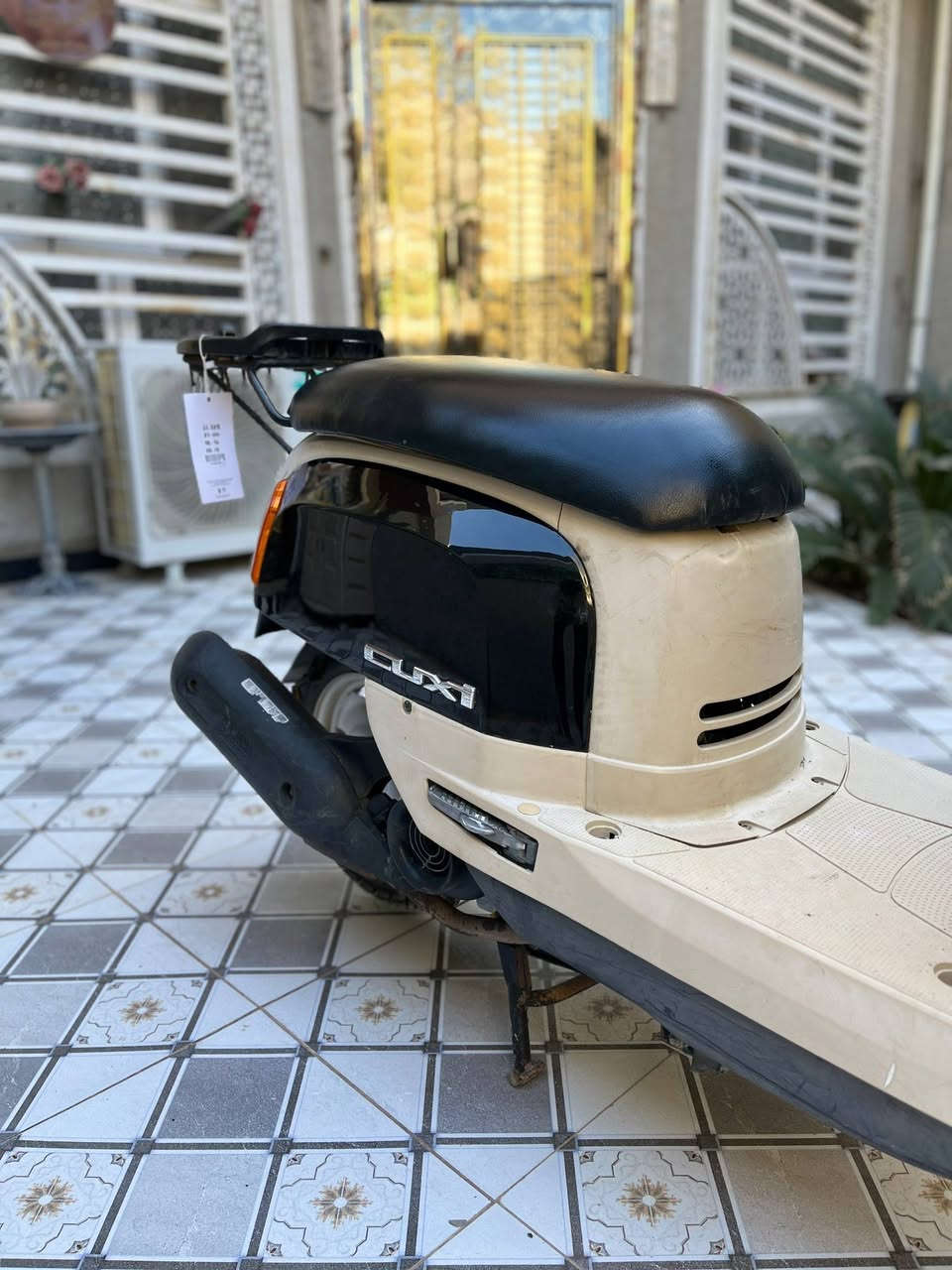 سلام عليكم ماكس بوليسي مفتوحه دراجه كامله اي نقص مابيها نظيفة شوفت عينك مكينتها حلوه وناعمه ب600 بيها مجال مكاني حله بكرلي 
***********
