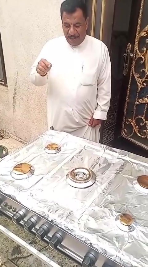 سلام عليكم 📍 ورشة ابوايه الصيانه  الطباخات 🔧
نقدم لكم خدماتنا في:

✅ صيانة الطباخات الغازية والكهربائية
✅ صيانة طباخات البيوت الحديثة والقديمة
✅ صيانة طباخات المطاعم، الكوفيات، والفنادق
✅ صيانة داخل وخارج بغداد
✅ نجيكم للموقع (للبيت أو المحل)

📞 للتواصل والاستفسار
***********
***********
وتساب وخاص
متواجدين 24ساعه  

ثقتكم مسؤوليتنا 💯
صيانة احترافية وسريعة 👨‍🔧
