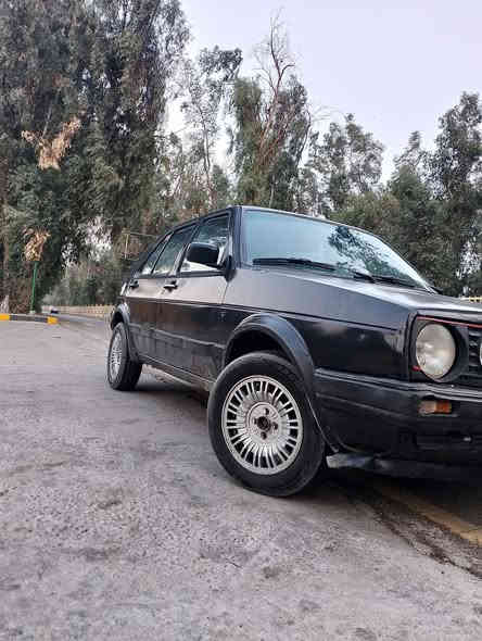 كولف للبيع موديل ٨٩ كوبون بانزين بيها محرك و كير شرط لا صرف ولا نفخ رقم الماني سنوية ١٩ ستيرن بور شرط التحويل مطوزه عام جمالية السعر ٢٥ و بي مجال قليل 
للاستفسار اكثر ***********
