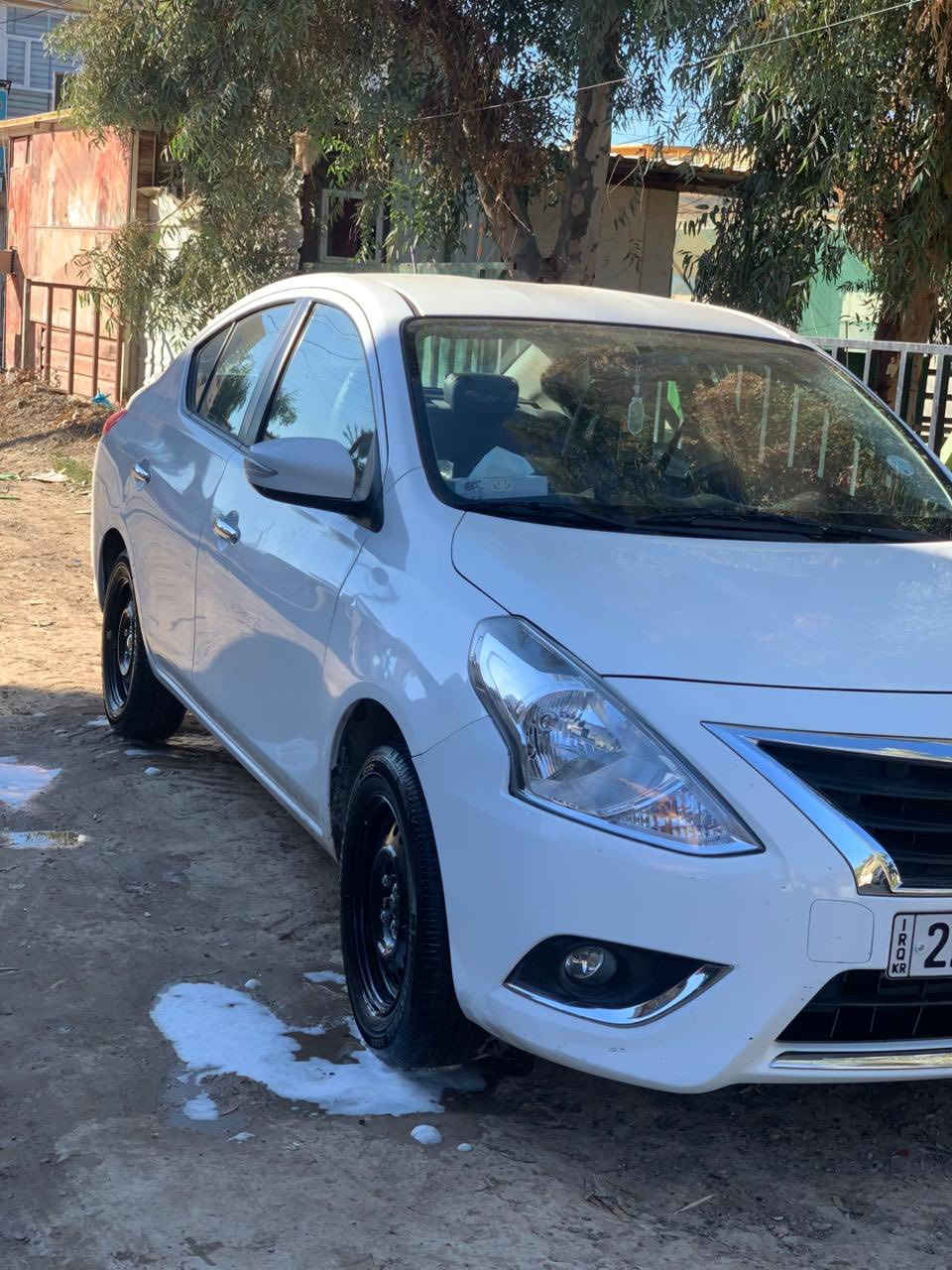 نيسان صني 2024 المصري
 اشاير مري
4 حساسات
كاميرا خلفية
شاشه وسطيه
قطعتين تبريد

الضرر فقط الشهط طوله شبر واصبعين تركته ماصلحته فقط كحلته
عدى هاي الضرر كفاله عامه
سعر 120 وبي مجال
باسمي السياره
***********
