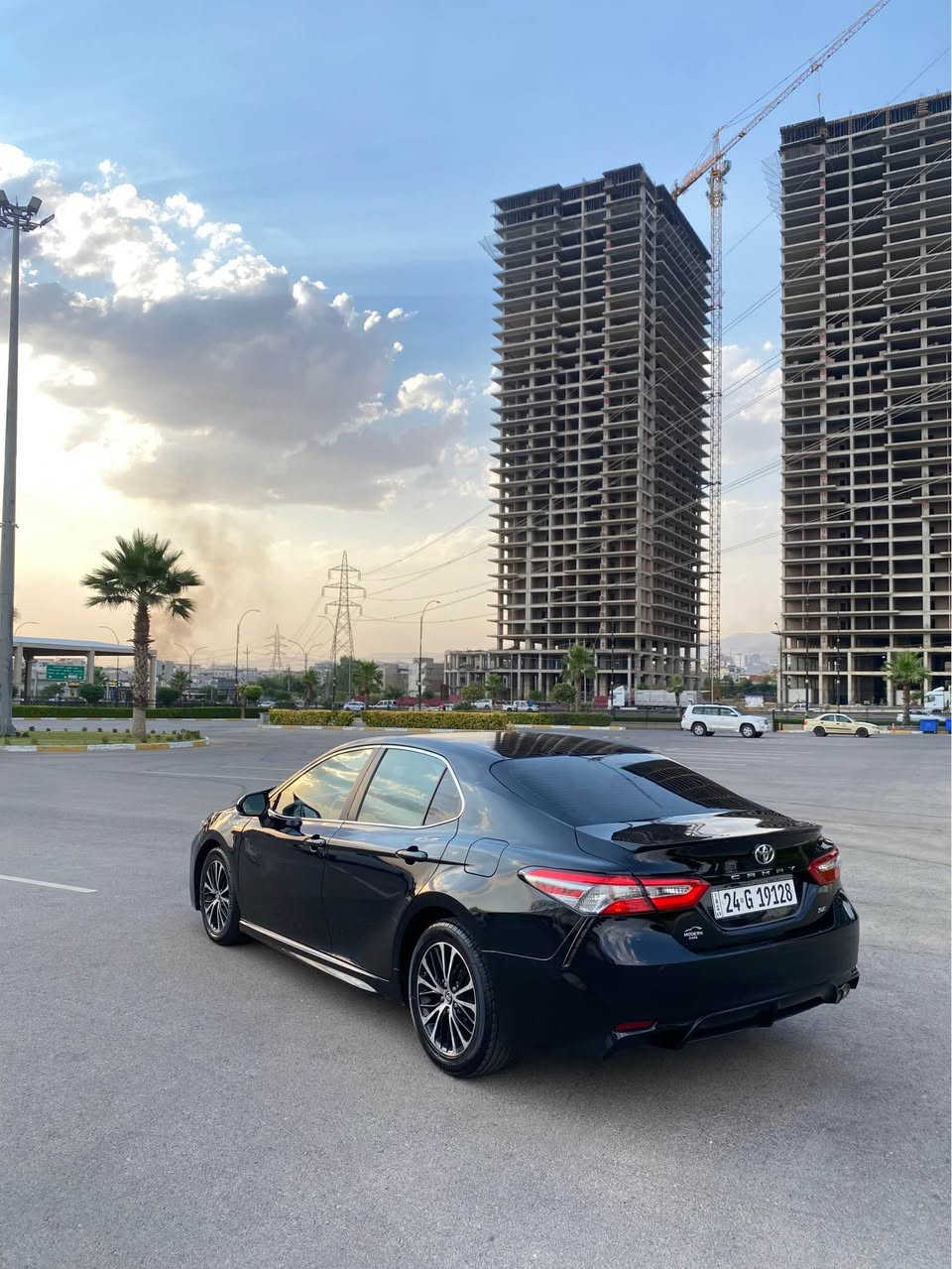 Toyota Camry SE 2019
سيارة كلين تايتل 
مواصفات SE 
ماشية ١٠٠ مايل 
ضررها 
سيارة بدون صبغ ابد فقط بيها تعديلين و بقصة 
سعرها ١٧٨$ ورقـــة و بيها مجال 
للمزيد من المعلومات اتصل على هذا الرقم 
كورك-واتساب 
(***********) سميل, دهوك
