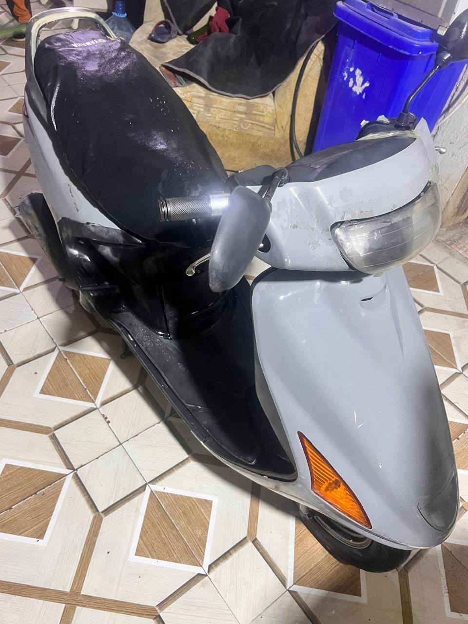 سلام عليكم دراجه فراشه لبييع مكاني البصرة السعر 300 وبيها مجال  ***********
