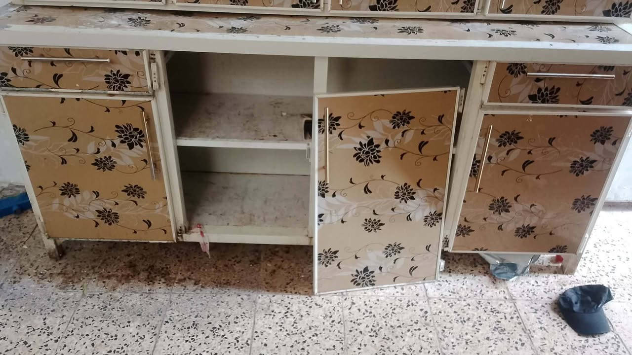 للبيع.... ***********
