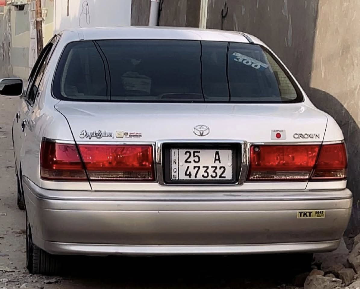 السلام عليكم ملكه  قرار 48 مداور رقم انگليزي 
شاصي 75 ديفور جبير 
سياره فول 4 دكم ماعدا الفتحه
تبريد قطعتين 
ثلاجه 4 كشنات كهربائي 
برده خلفيه
بلوتوث 
وبعد هواي مواصفات بيها 
كفاله عامه سياره تحوير  نجف بالكامل دشبول مثنى العيساوي
جاهزه من كلشي من حداديه من تخم تاير وباتري البارحة شادهن 
ادامة كاملة للمحرك تبديل جديد 
اضافة مراوح شاهينة +مروحة تبريد 
لايت زنون 
بلوتوث اصل 
كامرة خلفية شاشة 4k
 السيارة صايغها صياغة مال جناي موبياع شرة
*********** للتواصل واتساب
