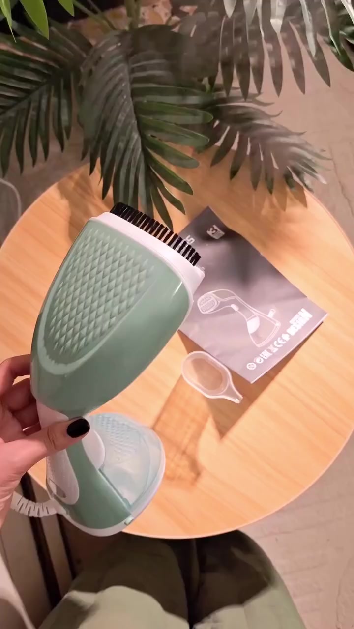 خليك دايمًا "شياكة" بدون تعب! ✨
تعبت من طاولة الكي والمكواة القديمة؟ مكواة البخار اليدوية من ACKILISS هي الحل السريع والذكي:
✅ قوة 1400 واط: تخلصك من أصعب التجاعيد بلمشة.
✅ تسخين صاروخي: جاهزة للاستخدام في 45 ثانية فقط.
✅ كي عمودي: اكوي عبايتك، بدلتك، أو حتى ستائرك وهي مكانها!
✅ رفيق السفر: حجم خفيف وعملي يركب في أي شنطة.
📦 محتويات الصندوق:
(المكواة + فرشاة ملابس + كأس قياس + دليل الاستخدام).
السعر: 25 الف
#مكواة_بخار #تنسيق_ملابس #سفر #أدوات_منزلية #ACKILISS #أناقة #حلول_ذكية


**إذا كنت صاحب هذا الإعلان وتريد حذفه لأي سبب، رجاءا أرسل رسالة إلى الدعم الفني**