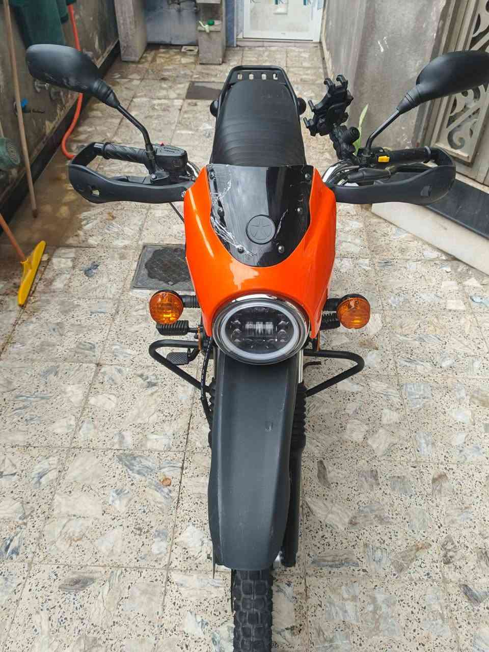 السلام عليكم دراجه دايوان جبلي موديل 2025 صار الهاا شهر طالعه من الوكيل دراجه كفاله عامه من كلشي عنواني البصرة الحيانيه حي الحسين ***********
