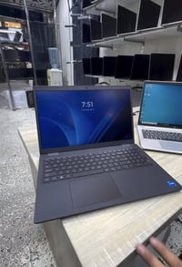 ديل 3520 • i5 الجيل 11 • 8GB/256GB