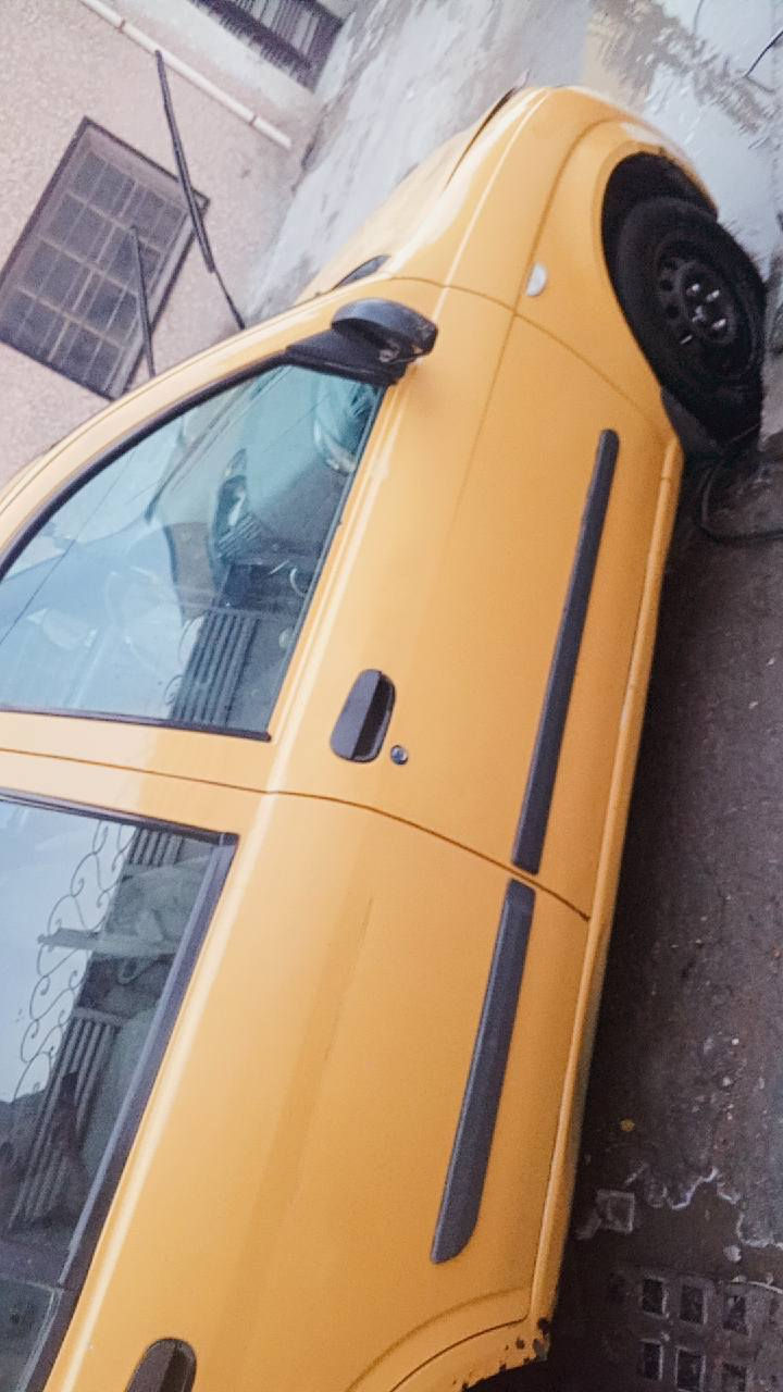 السلام عليكم سيارة طيبة موديل ٢٠١٥ بغداد كير محرك تبريد تدفه كله شغل يرادله باور ستيرن سعر ٣٥ مكان سيارة بغداد دوره ***********
