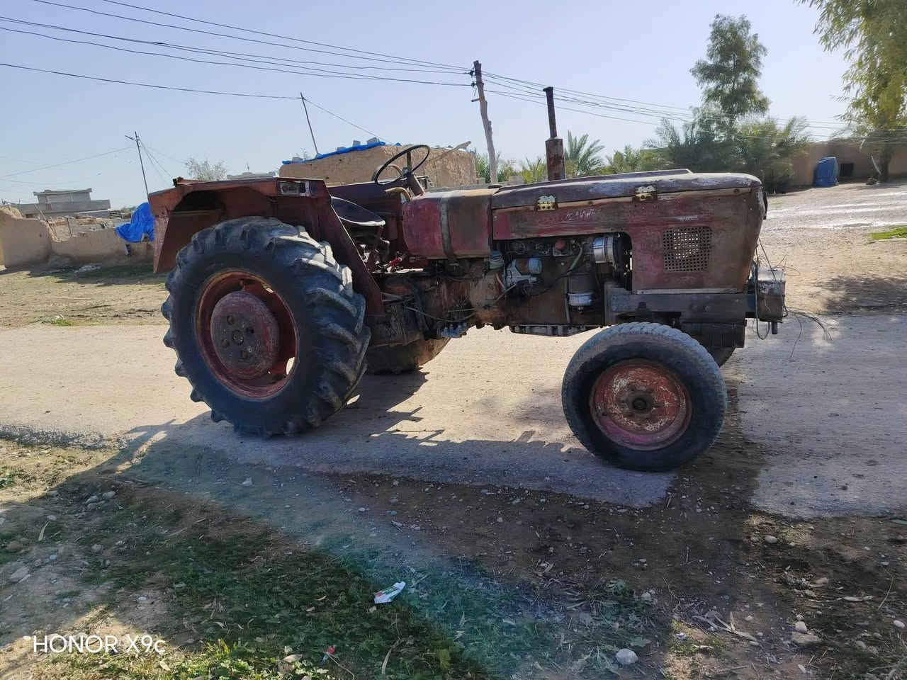 سلام عليكم عنتر للبيع موديل 83محرك شرط كير اكسل نظيف رقم ديالى صدامي شرط التحويل  السعر ٣٦٠٠وبيهة مجال مكان ديالى رقم***********
