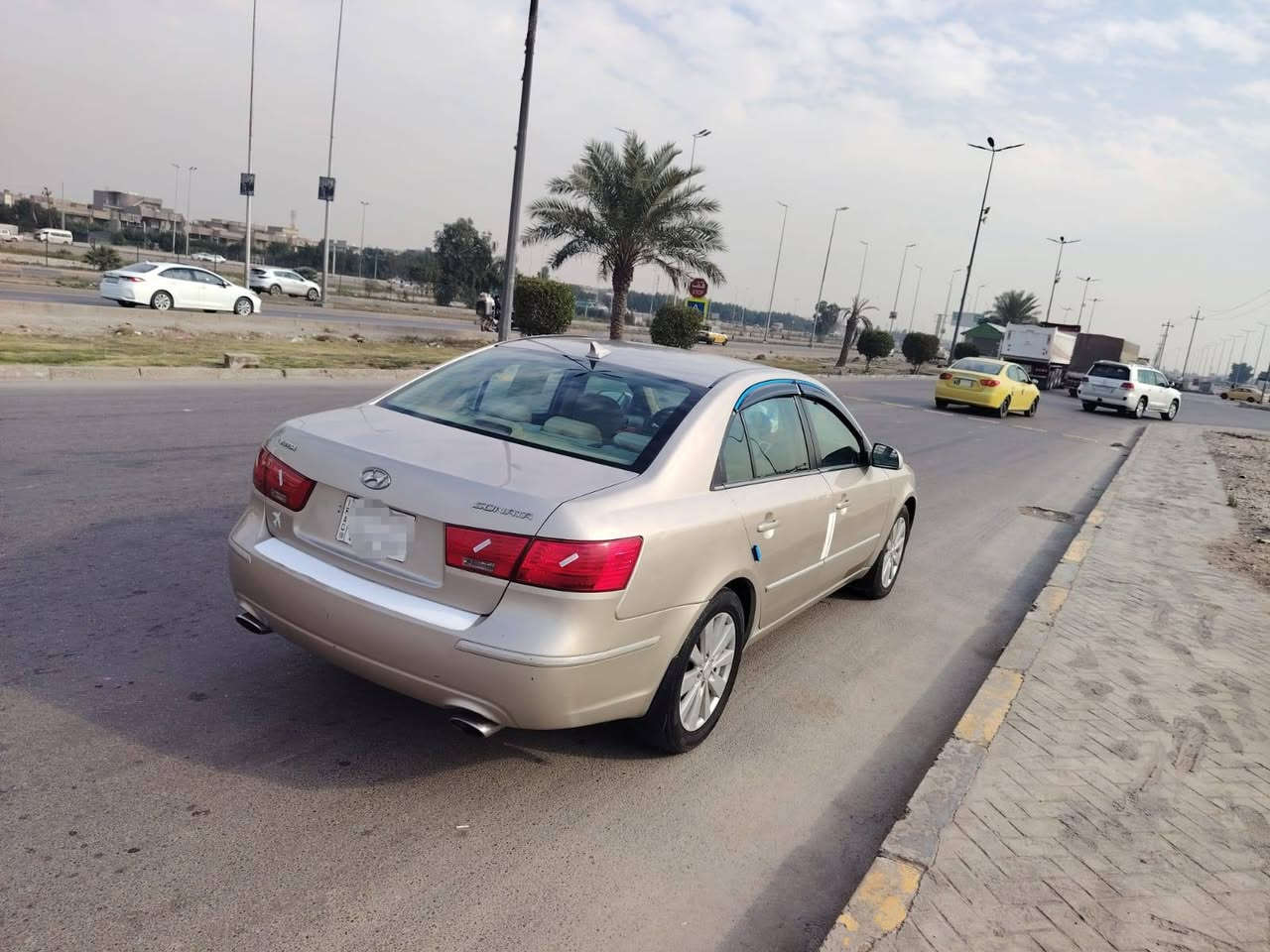 سلام عليكم سوناتا موديل 2009 فول مواصفات فتحه تحكم ستيرن جهتين كشنات كهربائي شاشه كامره خلفيه دواره واحد على واحد مكينه سته سلندر محرك كيرجدد سياره جديده وجاهزه من كلشي صدر أمامي خلفي جديد تخم تاير جديد تبريد ثلج تدفة وارد امريكي كلين تايتل بدون حادث كفاله عامه  رقم بغداد تحويل مباشر مكانهه بغداد شراي يتصل على رقم***********
