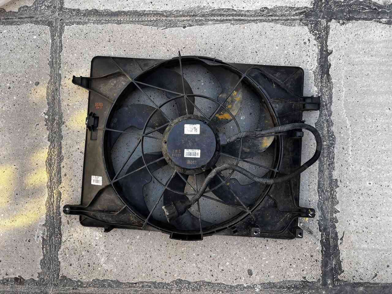 السلام عليكم
مروحه جنسيس 2010
مالتفصيخ حاويه اصليه 
السعر 100 وموجود كافه انواع المراوح 
توصيل موجود لكل محافضات العراق 
تواصل ***********
