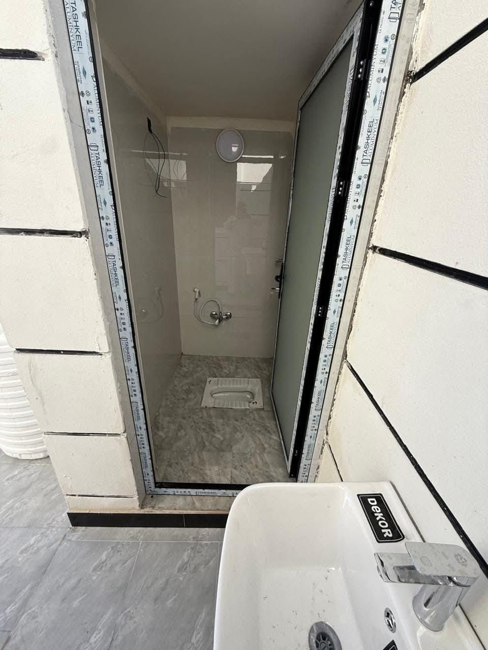 اعزائنالمشاهدين
جمال التفاصيل تجدونها من خلال هذا العرض الراسخ بجمال تفاصيله
تصميم متقارب واحد بجانب الآخر واجهيات متعوب عليه تنفيذ واشراف من قبل كادر خاص متمرس في التصميم والتنفيذ🏠🏠🏠🏠
#شاهدو_تشكيله_الموسم في_قضاءابي  الخصيب طريق سيد حامد مقابل مدينه الاندلس السكنيه
📍#منازل: بمساحات مختلفه نباع اكثر من منزل في هذا الموقع بقيه منزل
ويوجد منازل قيد التنفيذ غيرها
#للعلم_الأرض_مصبوبه رفت قبل الانجاز  📍#مساحته :160م
📍#والسعر :105وقابل للتفاوض مع المشتري
📍#نوع: العقار طابو زراعي عراقي باسم صاحب البيت ادفع المبلغ واستلمه بعد المكاتبه 
📍#نوع :البناء بلوك
التفاصيل استقبال صاله مطبخ  غرفتين منام وصحيات داخليه وخارجيه وكراج 
اذا تحب تشوف العروض تفضل لزيارتنا لمشاهدة هذه المنازل للاستفسار #الاتصال: على الرقم التالي 
***********
