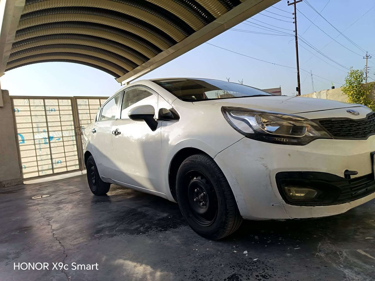 السلام عليكم
ريو خليجي 14
محرك ١٦٠٠ دوش
رقم بغداد
السياره  بيها كم قطعه
 صبغ بدون  دواخل
محرك بي  تبخير
  صدر تخم تاير  كله جديد
السياره خير من الله
وين ماتريد اطلع
السعر ٧٣
***********

بغداد
