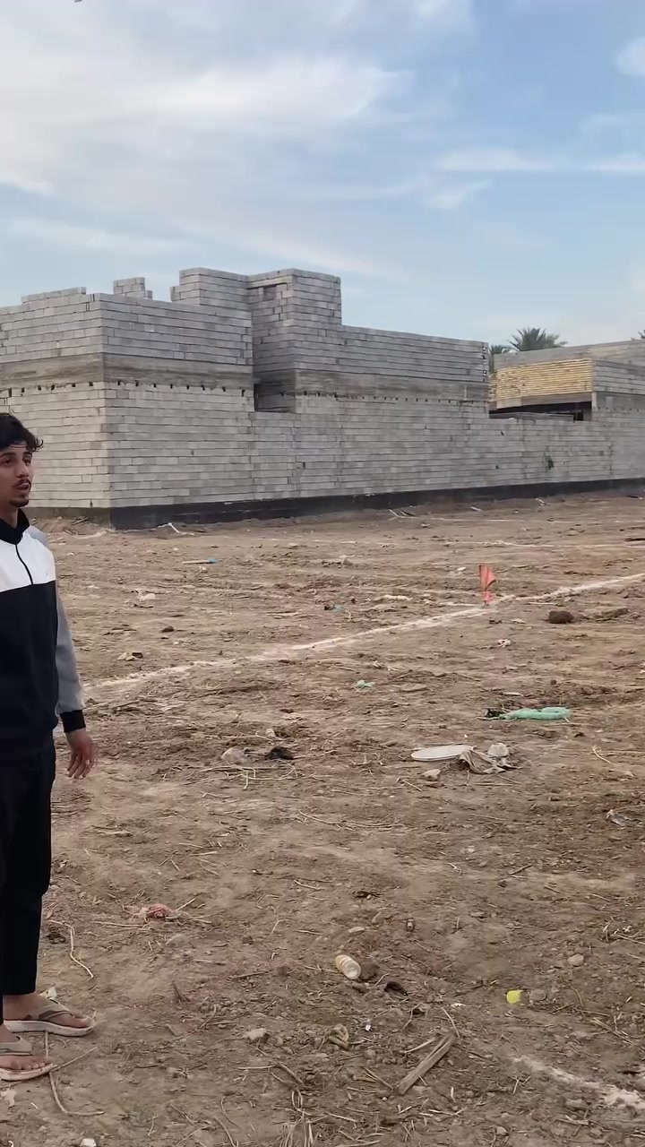 ✨ فرصتك لامتلاك قطعة أرض في موقع مميز! ✨
**بسم الله الرحمن الرحيم**
**السلام عليكم ورحمة الله وبركاته،**
يعلن **مكتب كسار للعقارات** عن فتح باب البيع لقطع أراضٍ سكنية بمساحات ممتازة وموقع مخدوم:
 * 📐 **المساحات المتاحة:** 150 متر مربع | 200 متر مربع.
 * 📍 **الموقع:** حي المتنبي — مجاور مغسل الباشا الحديث.
### 📞 للاستفسار ومعاينة الموقع:
يسعدنا تواصلكم معنا عبر الأرقام التالية:
***********  
‭0780 687 5544‬
أهلاً وسهلاً بالجميع، نسأل الله البركة لنا ولكم 🤲✨
