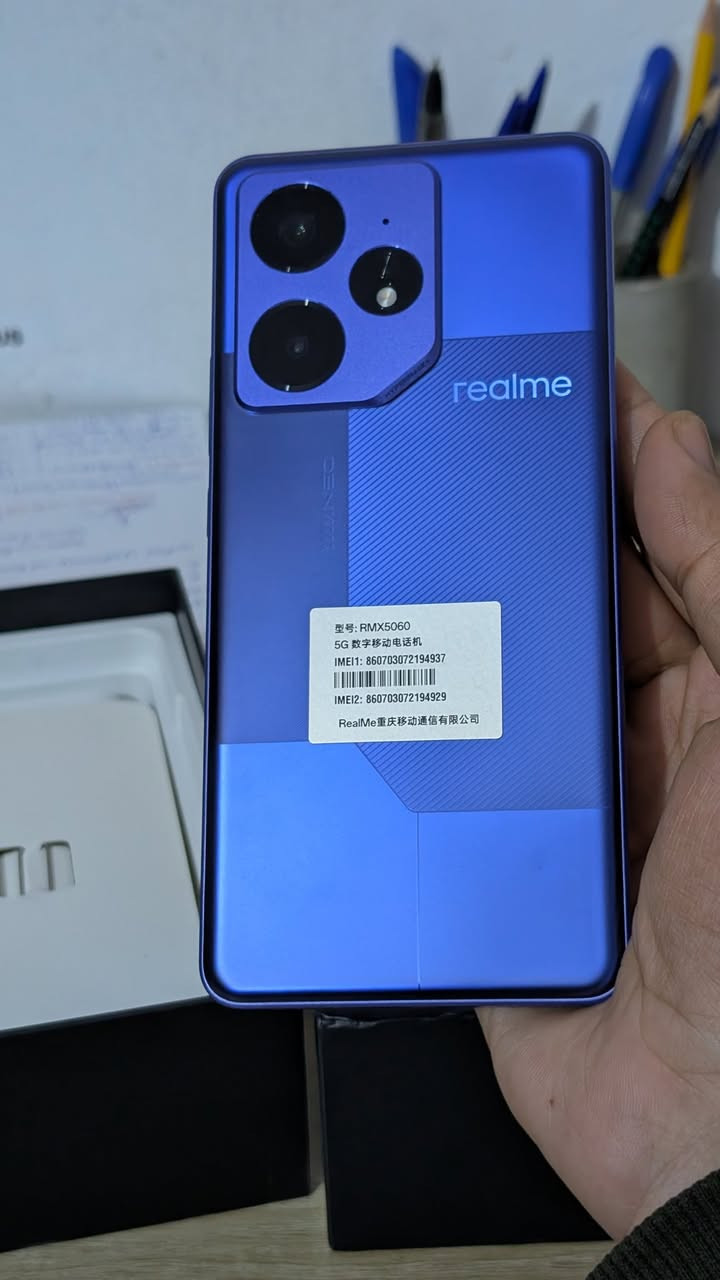 موبايل Realme Neo 7 نسخة صينية روم عالمي
معالج قوي جداً فئة رائدة +Dimensity 9300
 ببجي على 120 فريم ثابت 
ذاكرة 12/256 
بطارية عملاقه 7000 شاحن 80 واط 
نظيف جدا  كامل ملحقات 

السعر 395 الف 🥊 سعر ثابت 🥊
  عنواني كربلاء و متوفر توصيل 
***********
