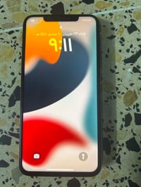 آيفون XS ماكس • ٥١٢ جيجا • فيس ايدي متوقف