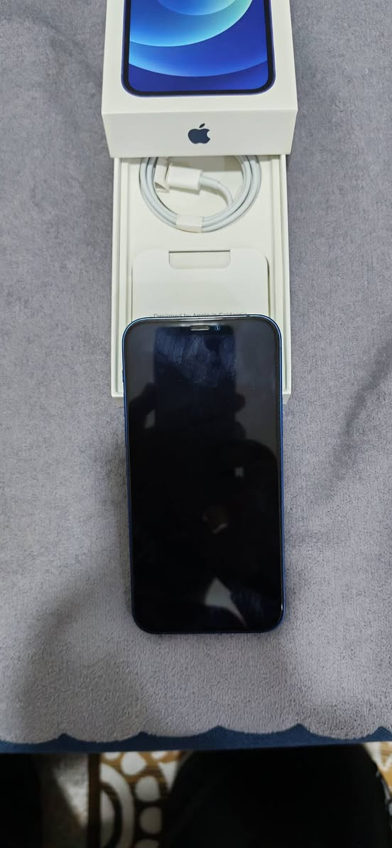 ايفون 12 العادي ذاكره 128 بطارية 79 بحاله ممتازه مكفول من الفتح والتصليح وياه کارتونه والكيبل الاصلي ما مستخدم ابد السعر 300 الف ويوجد توصيل لجميع المحافظات

رقم الهاتف ***********
