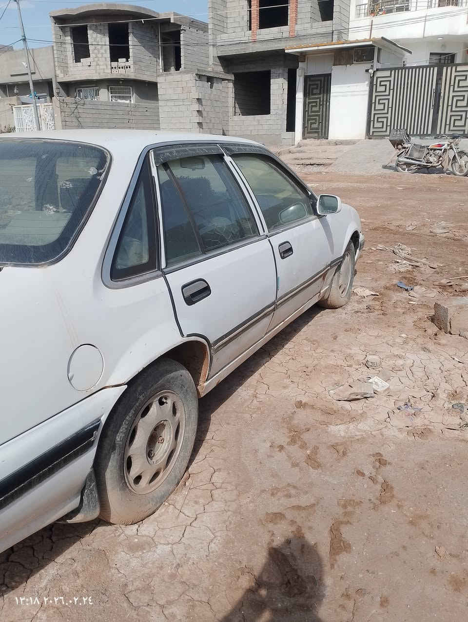 السلام عليكم
برنس للبيع موديل 94 السعر 25 ورقة وبيها مجال
السيارة كيرهة كايم ينرادلة تجفيت
ديالى الخالص ***********
***********
