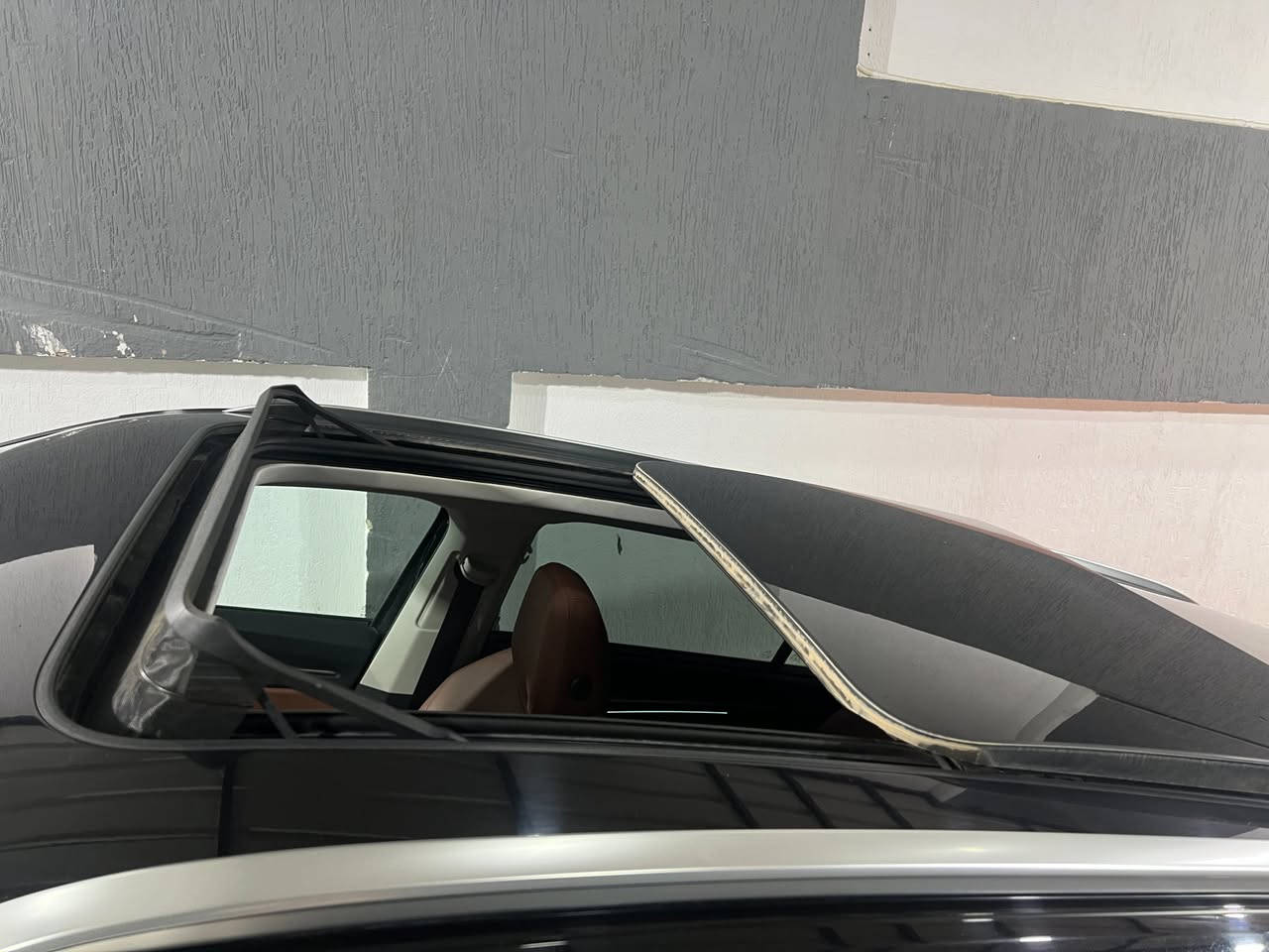 Skoda Kodiaq suite 2025 | وكيل

عداد 30000  كم
الماتور 1400 CC
فابريكا بالكامل من الخارج والداخل
سقف بانوراما - كاميرا 360 - مقاعد جلد
صيانات توكيل بالكامل

للتواصل : 01050867556 - 01050866957 القاهرة, مصر


**إذا كنت صاحب هذا الإعلان وتريد حذفه لأي سبب، رجاءا أرسل رسالة إلى الدعم الفني**
