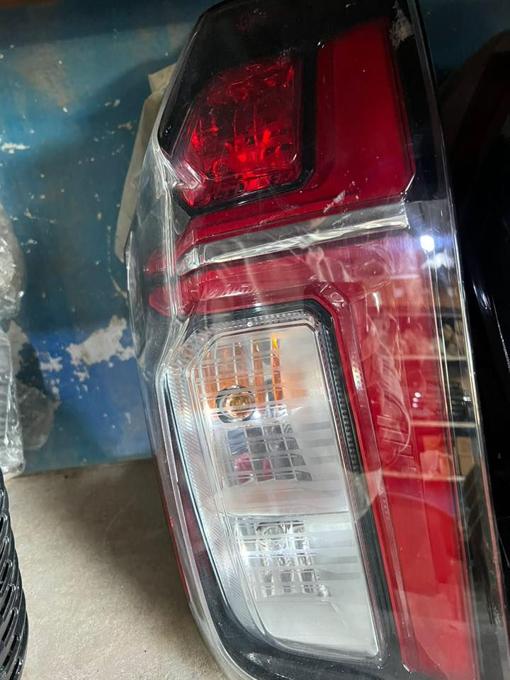 محلات احمد الدراجي لبيع الأدوات الاحتياطية الأمريكية الحديثة جمسي__ شوفو—كديلاك— بيكم سلفرادو—سيرا
موديل 2007 و2020و2024و2025 جديد واصلي والمستعمل والوكالة 
كسروعطش الفرع الثالث مقابيل محلات ابو زياد. *********** احمد
*********** محمد   ويوجد لدينا خدمة توصيل لكافة المحافظات من الشمال الئ الجنوب
