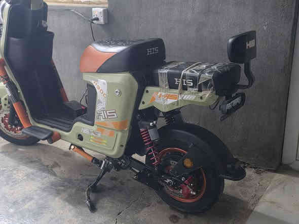 السلام عليكم. للبيع سعر525وبيه مجال متواجد

خاص
رقم ***********
