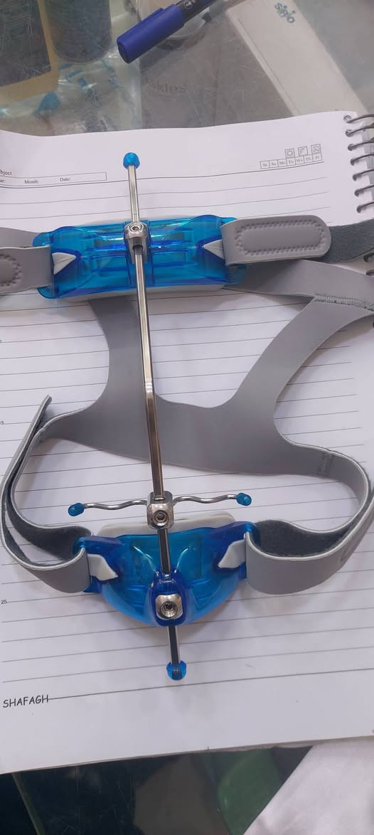 #قناع_وجه درجة اولى مع احزام اصلي للفك والاسنان
واتس 
***********
