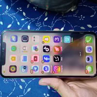 ايفون ١١ برو ماكس • ٢٥٦ • بطاريه ٨٢