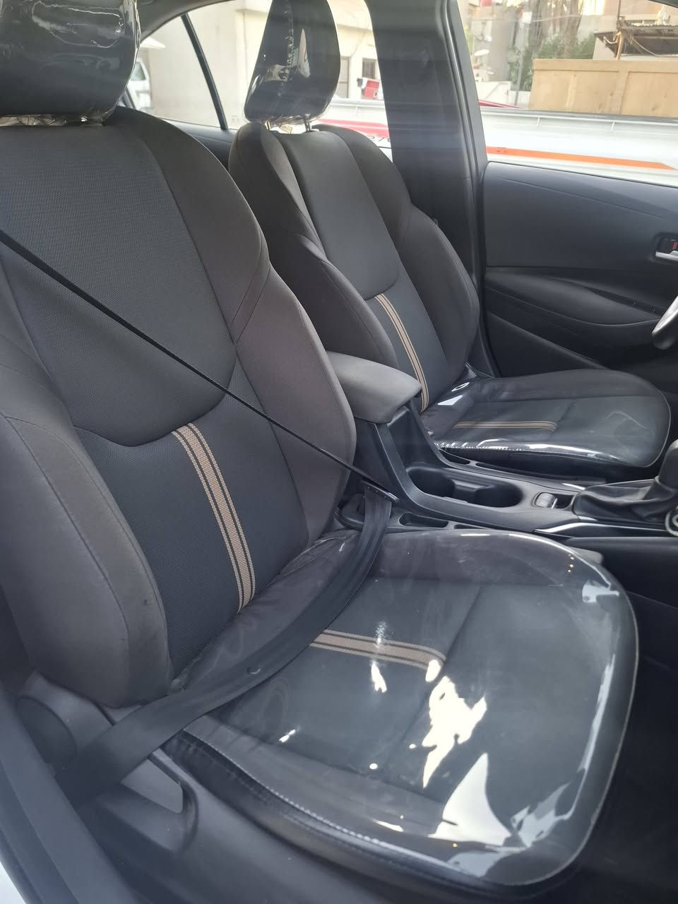 موديل 2024 ليفين
الموصفات
🔹دخول ذكي 
🔹اشاير بل مري 
🔹لايت زنون 
🔹رادار امامي 
🔹تحديد مسار 
🔹كرسي كهرباء
🔹عداد دجتل
🔹هندبريك بصمة 
🔹وضعيات قياده ٣
🔹ويل كب حجم 16 
🔹شاشه كبيره 
🔹كامره خلفيه 
🔹حساس تاير 
🔹سلايت روف 
🔹قطعتين تبريد 
🔹سبايدر خلفي  
🔹هايبرد 
🔹رقم  اربيل باسمي تحويل او وكاله تريد  الاتصال على ***********
