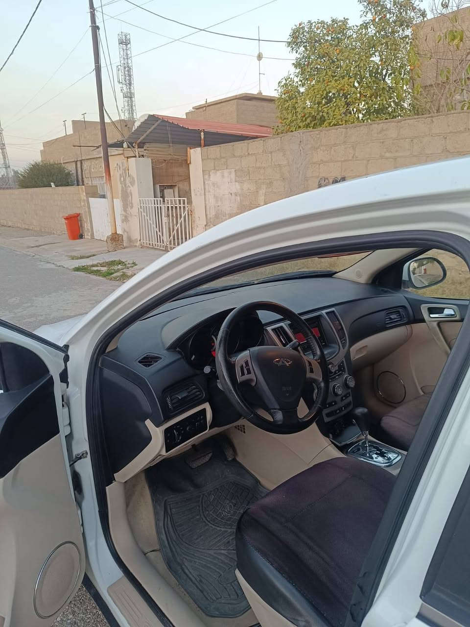 مكلف بنشر🚗 للبيع – شيري A3
🔹 سنة الصنع: 2013
🔹 الحالة: فول مواصفات
🔹 الكير: أوتماتيك
🔹 المحرك: 1.6 بنزين (ACTECO)
🔹 بدون صبغ (كلين )
🔹 رقم سليمانيه جديد ينتهي في 2028 مع وجود بطاقة بنزين شرط تحويل
🔹رقم صاحب سيارة  ***********
🔹 الهياكل والأبواب بدون صبغ أو حوادث
💰 السعر المطلوب: 67 ورقه وبيها مجال
