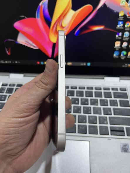 13 عادي عدد اثنين 
ذاكره 128 
نموذج M ((دبل سيم )) 
بطاريه 90 الثاني 91 بلادي 
شرط ما مفتوح 
نظافه 99‎%‎ 
سعر الجهاز 460 الف 
شراي خاص او اتصل 
*********** 
***********
