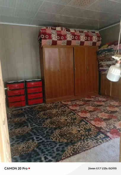 السلام عليكم بيت للبيع المساحه 200متر العنوان شارع 80 مقابل مدينه العاب ارض بابل يتكون من غرفتين وهول واستقبال وصحيات داخليه وخارجيه  يرهم عن طريق المبادره هم السعر 75وبي مجال للاستفسار ***********
