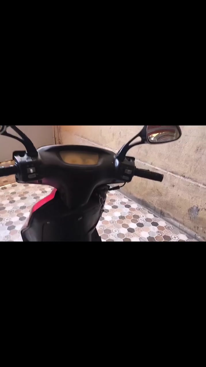 فراشه للبيع مجفته مره واحده كل شي شغال عدى الكيلو متر يحتاجله واير دراجه نضافه شوفت عينك ٣٥٠ وبيه مجال بسيط


**إذا كنت صاحب هذا الإعلان وتريد حذفه لأي سبب، رجاءا أرسل رسالة إلى الدعم الفني**
