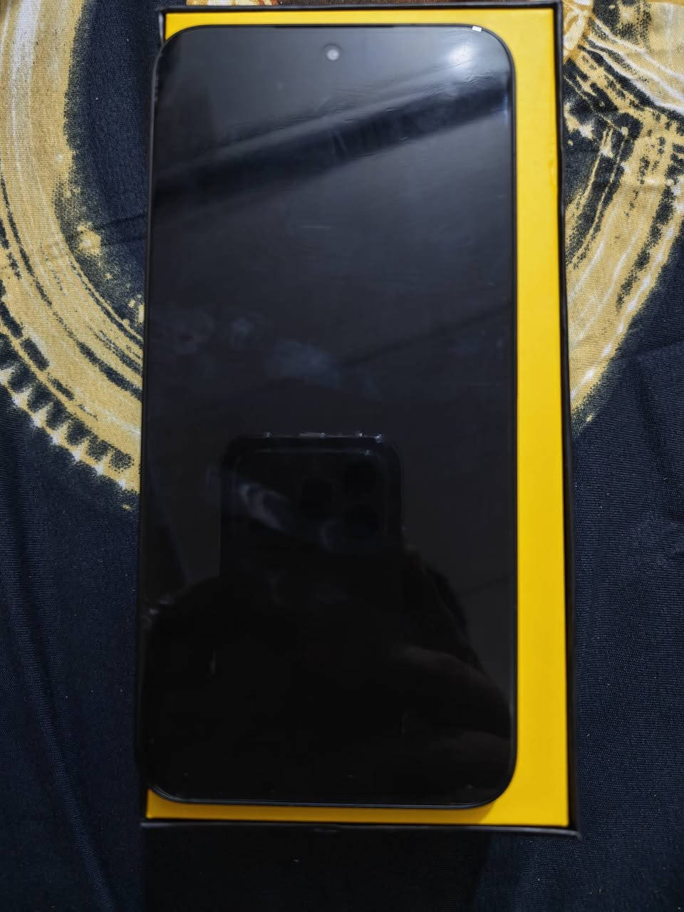 السلام عليكم جهاز بوكو x8pro max ذاكره 512 الرام12+12 فقط مفتوح من الكارتون للبيع مكاني بغداد المحموديه السعر 680وبيه مجال علما سعر الجديد 740 للإستفسار الاتصال ***********
