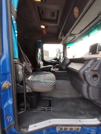 بومه 2001مكينه v8كير 3ب3مجموعه جوبلس رقم انكليزي تخم تاير سياره مكفوله...