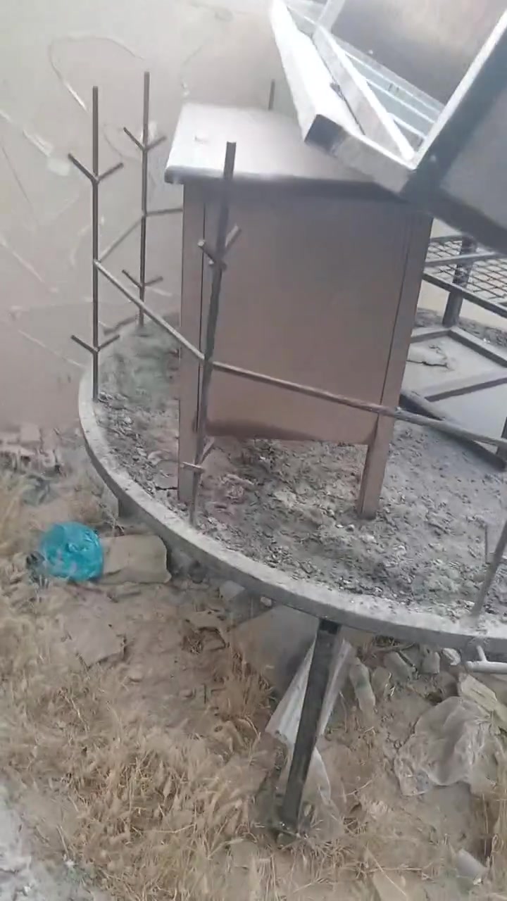 شوايه سمج البيع معا الميوزه سعر ٤٥٠ الف مكاني بغداد رقمي ***********
