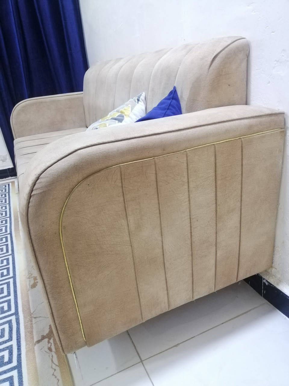 تخم  ٨ مقاعد  سعرة ب٢٧٥الف استعمال نضيف مكانة حي العسكري مدارس


**إذا كنت صاحب هذا الإعلان وتريد حذفه لأي سبب، رجاءا أرسل رسالة إلى الدعم الفني**