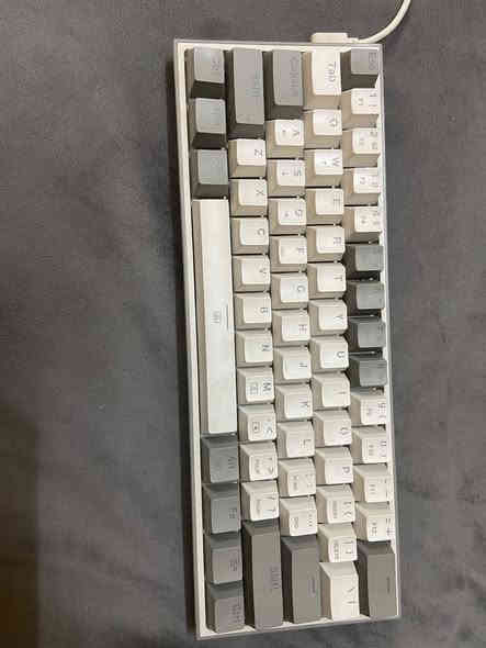 للبيع كيبورد ريد دراغون نظيف جداً كلشي شغال استعمال قليل RGB ريد سويچ
مكاني//بغداد الطوبجي ***********

السعر// 35 الف وبيه مجال بسيط
