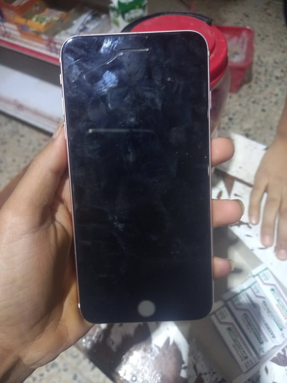مبايل ايفون ٨ السعر سبعين وبي مجال


**إذا كنت صاحب هذا الإعلان وتريد حذفه لأي سبب، رجاءا أرسل رسالة إلى الدعم الفني**