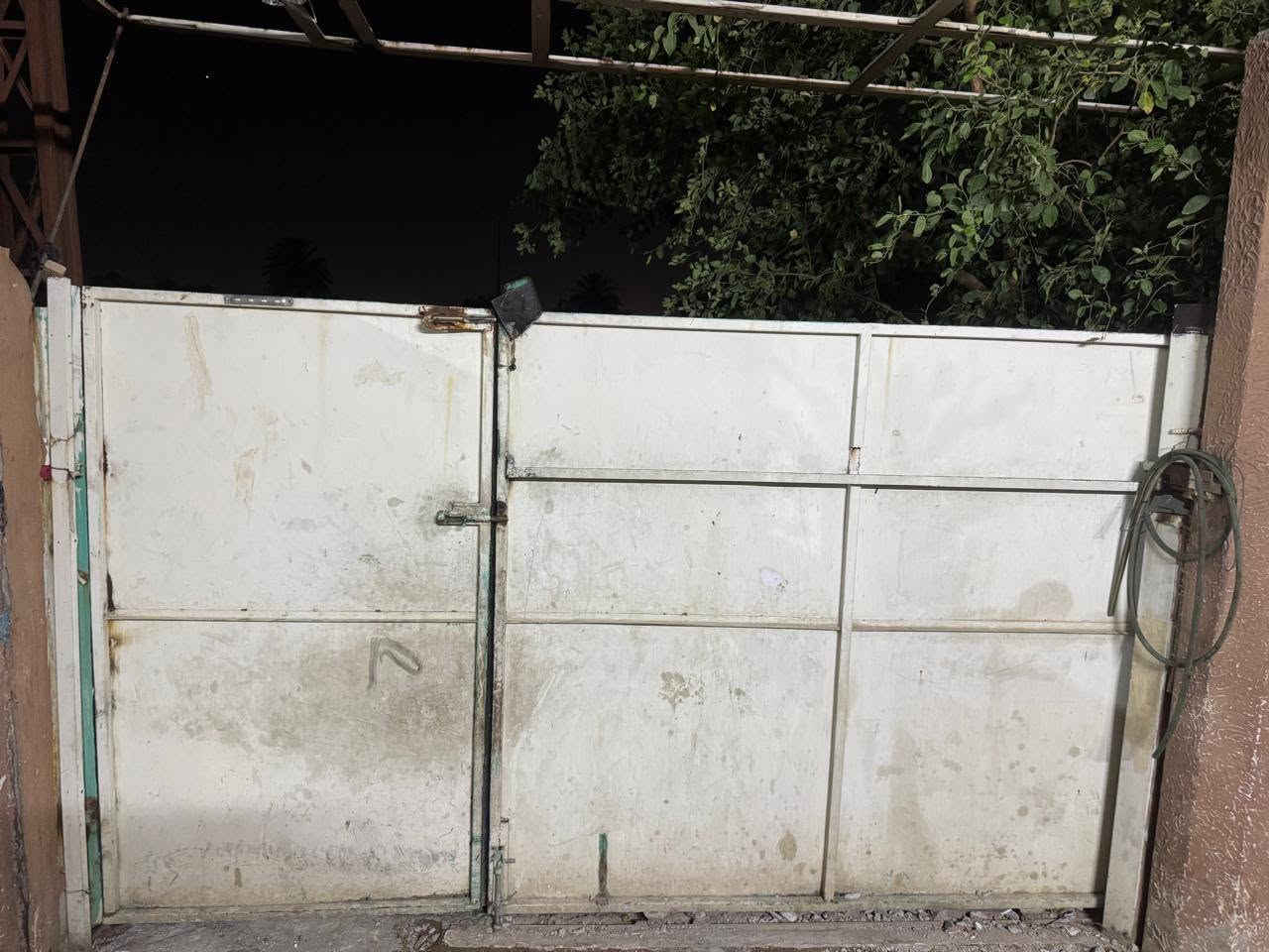 باب حوش سلايت للبيع 
اتصل ***********
