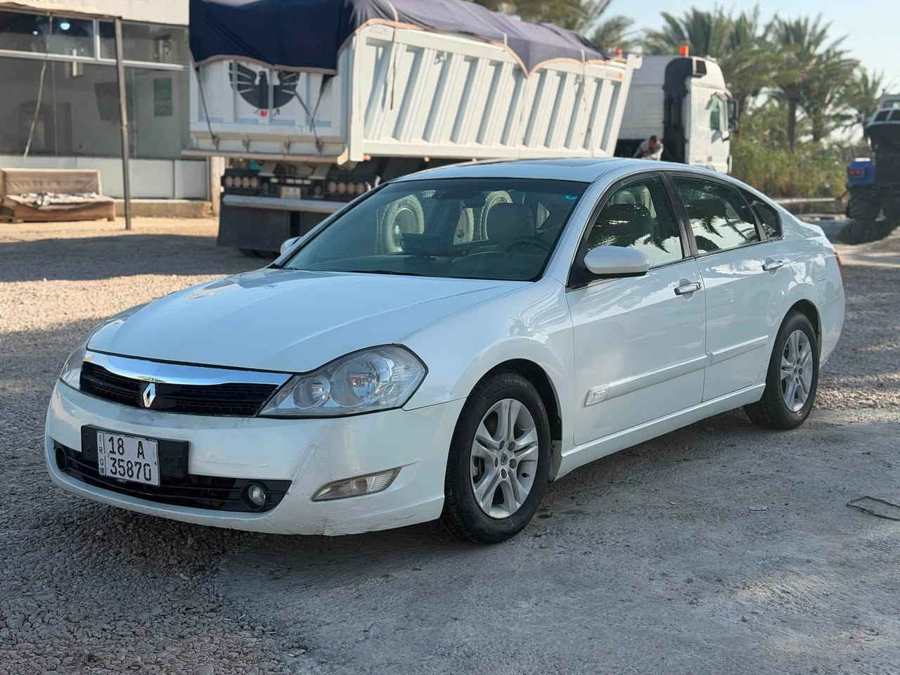 السلام عليكم
للبيع رينو سافران موديل 2010 خليجي وكالة
6 سلندر محرك 2300
رقم بابل دولي سنوية لل30 باسمنا تحويل مباشر 
السياره جديده ومال جناي جاهزه من كلشي
كير ومحرك وتخم تاير وحداديه شرط زيرو 
فول مواصفات داخل جلد تبريد قطعيتن 
شاشه 
عداد افلون 
تبريد بيانو 
فتحه 
بصمه
حساس خلفي
مري شفط
السياره بيها الجاملغ الخلفي عكس السايق صبغ فقط بدون دواخل
باقي السياره كفاله عامه 
مكاني بابل مركز الحله 
السعر 93$ وبيها مجال بسيط للشراي 
للاتصال 
***********
***********
