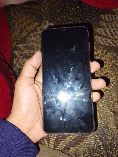 اسلام عليكم  اعزائي الكرام سيمسونك 32f التواصل رقم وتساب 7887847089السعر 85
