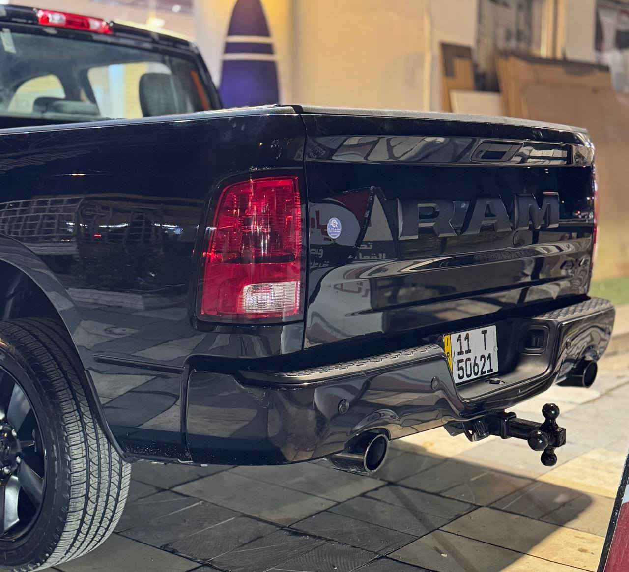 السلام عليكم
رام كلاسك اسود فول عدا الفتحه . كامله بدون نقص 
موديل 2022
المحرك 5700
باب طويل بدي قصير المرغوب
مواصفاتها فور ويل . دبل صالنصه 
كشن كهرباء . شاشه كبيرة . فرس 
البدي مغلف كامل مع قبق سلايد للبدي 
عليها كماليات مطريات و واقيات 
حادثها من امريكا جاملغ بنيد  ماشيه50 ميل
مكاني بغداد سياره بأسمي الهزه و الرقم جديد 
عليها ادامه كامله 
سعر 250 و بي مجال ان شاء الله . مكاني بغداد 
*********** اسيا 
*********** اثير
